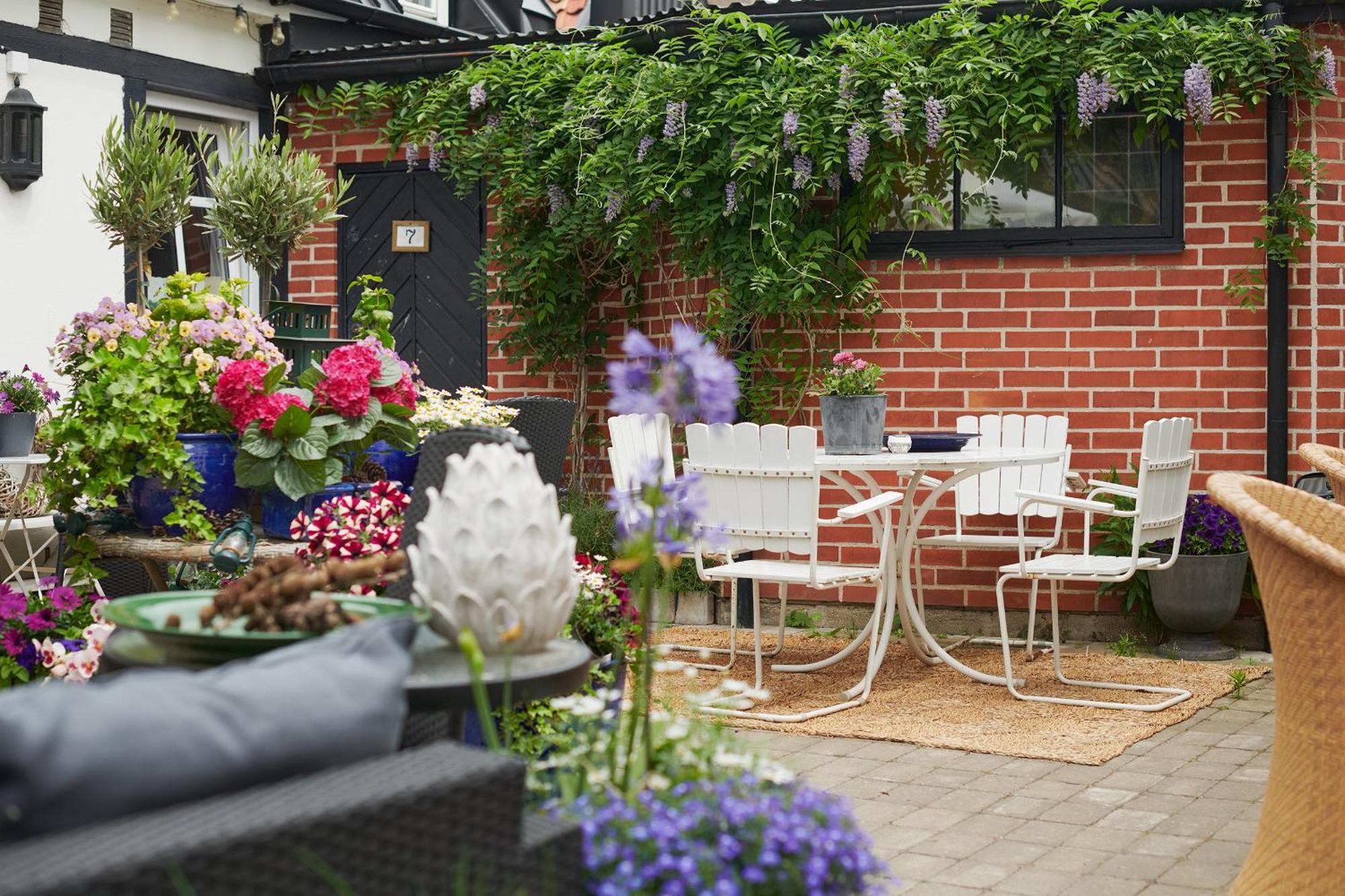 Hotell Baeckagarden อึสตัด ภายนอก รูปภาพ